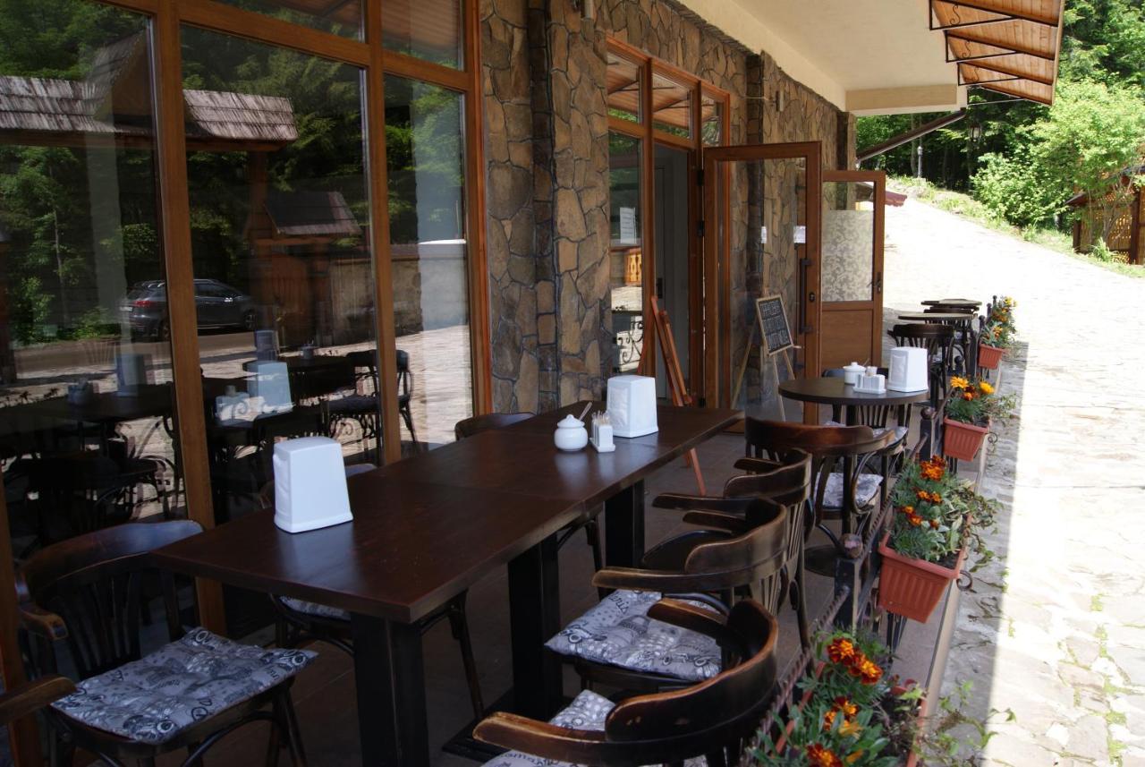 Hotel Dykyi Med Tatariv Dış mekan fotoğraf