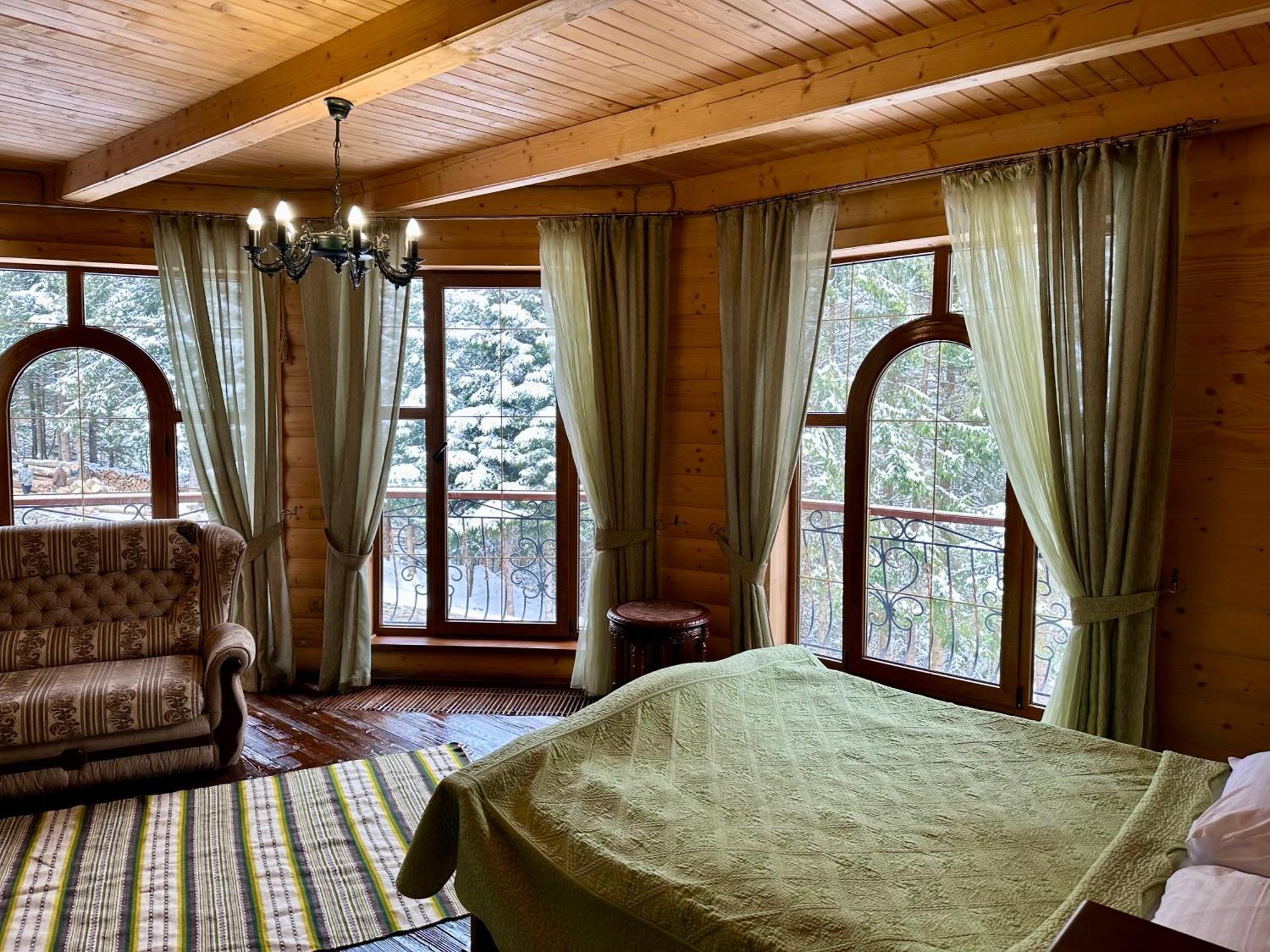 Hotel Dykyi Med Tatariv Dış mekan fotoğraf