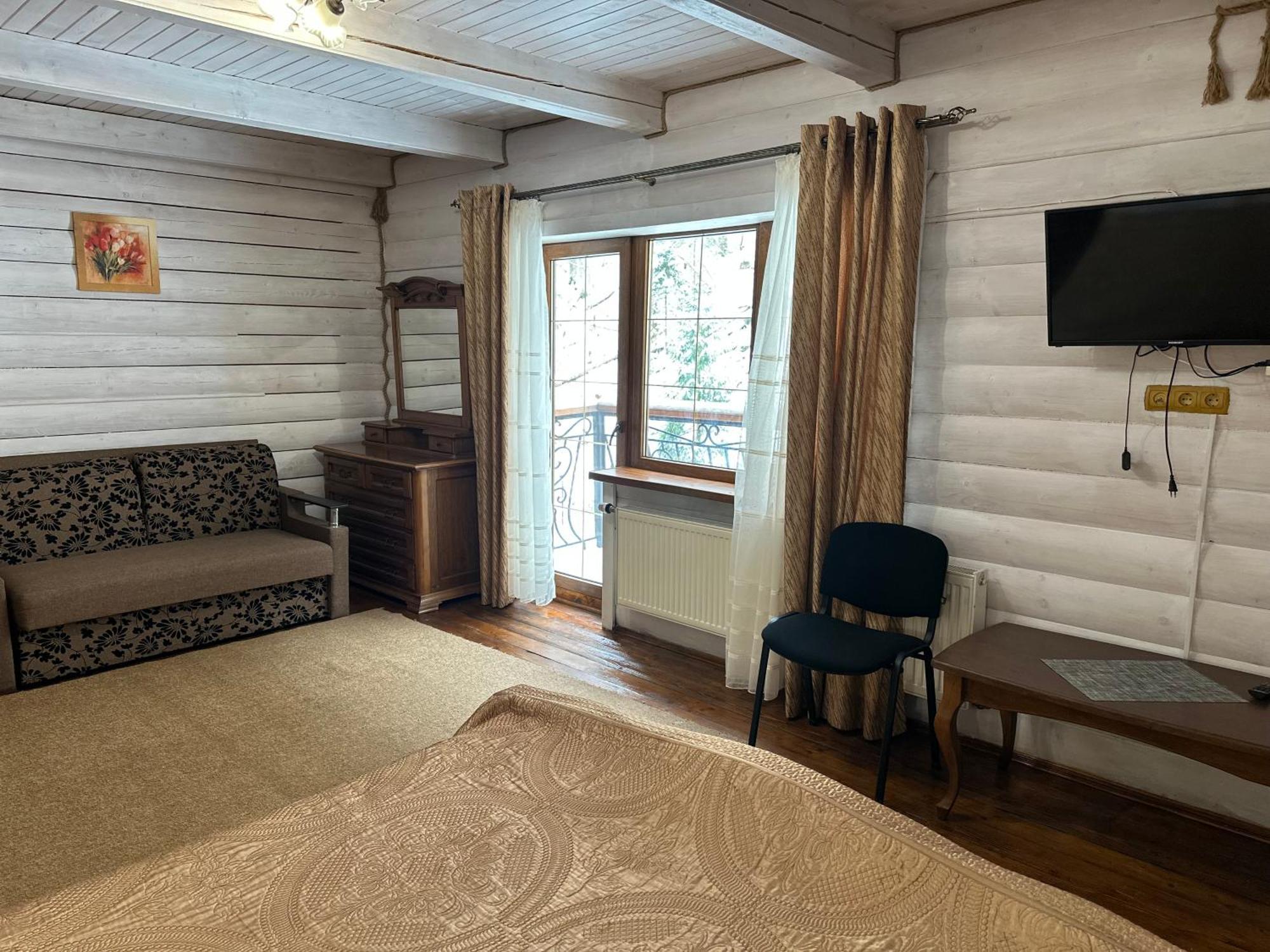 Hotel Dykyi Med Tatariv Dış mekan fotoğraf