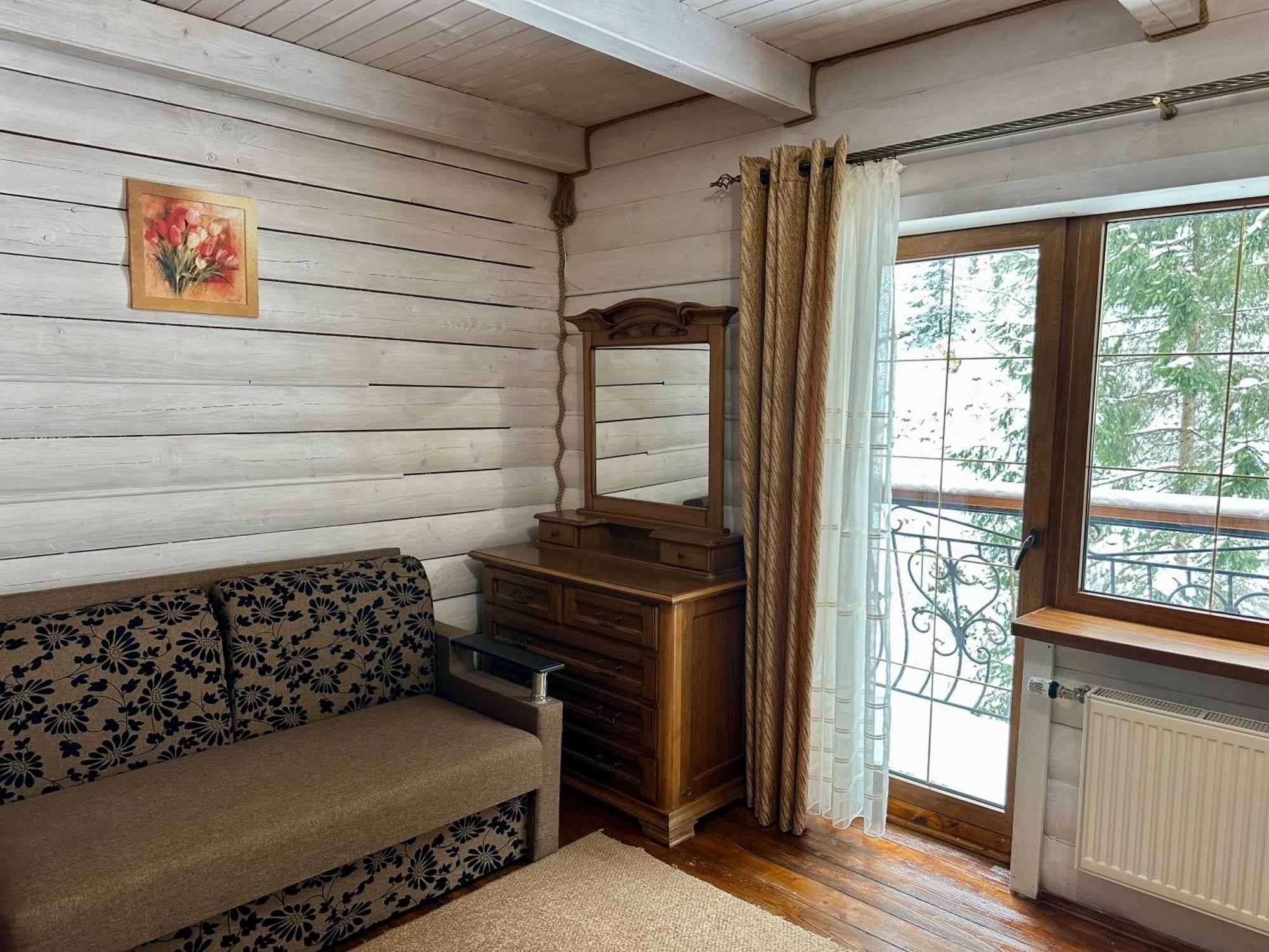Hotel Dykyi Med Tatariv Dış mekan fotoğraf