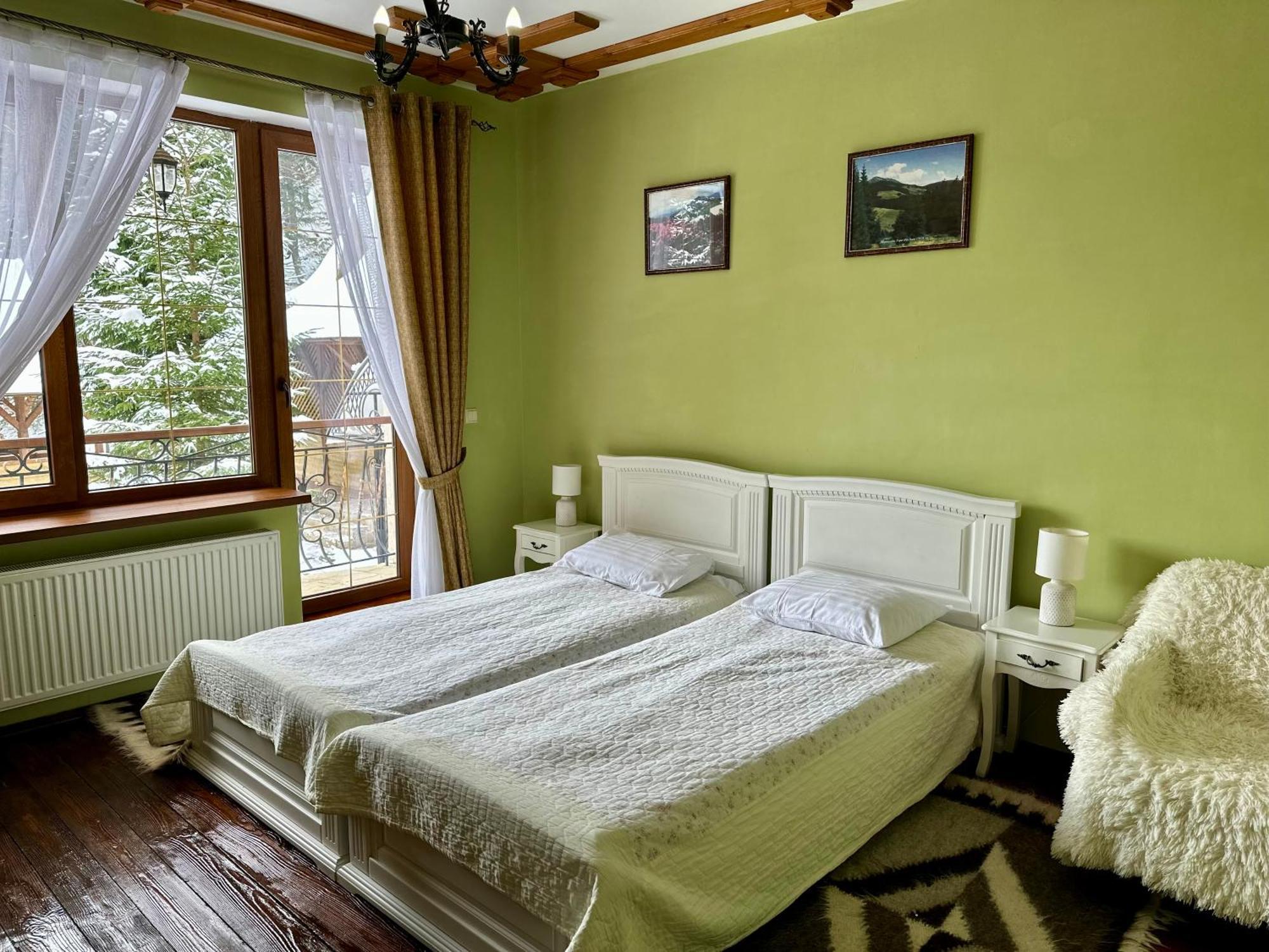 Hotel Dykyi Med Tatariv Dış mekan fotoğraf